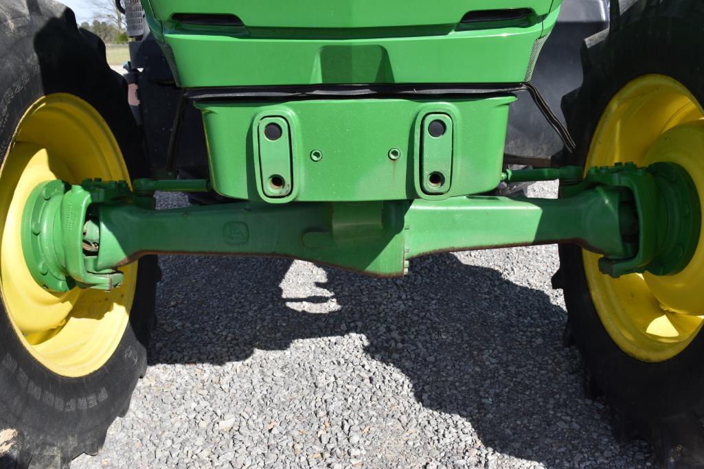 2015 John Deere 6125R MFWD tractor