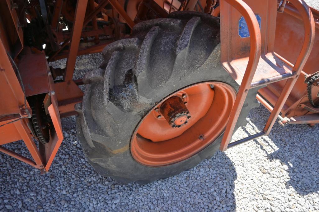 1958 Allis-Chalmers Super 100 combine