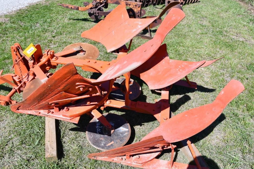 Allis-Chalmers 2-16 rollover plow