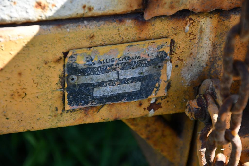 Allis-Chalmers 10' pull-type trailer