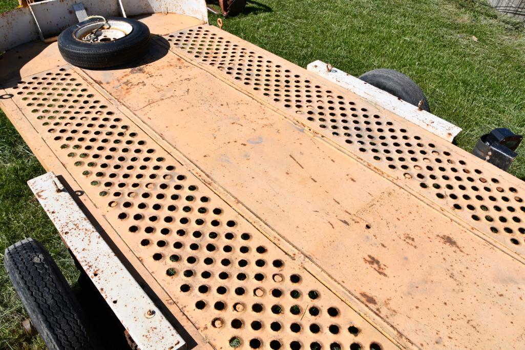 Allis-Chalmers 10' pull-type trailer