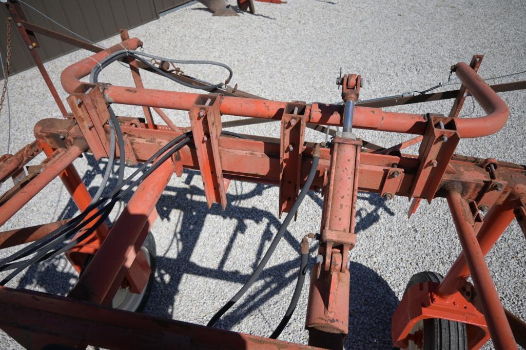 Allis-Chalmers 2300 self-propelled sprayer