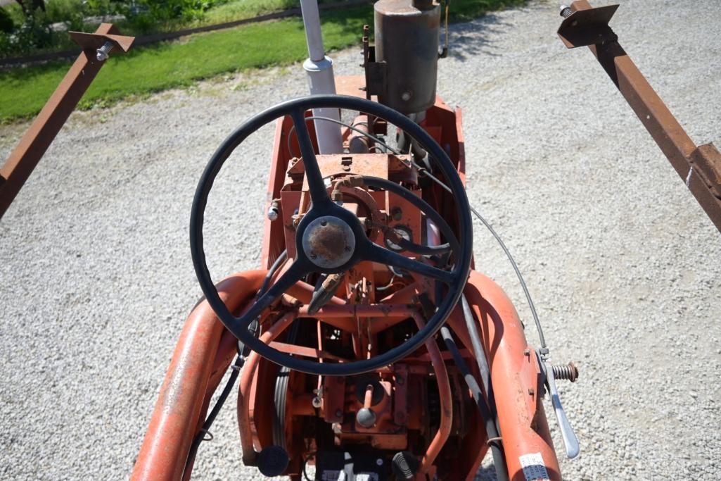 Allis-Chalmers 2300 self-propelled sprayer