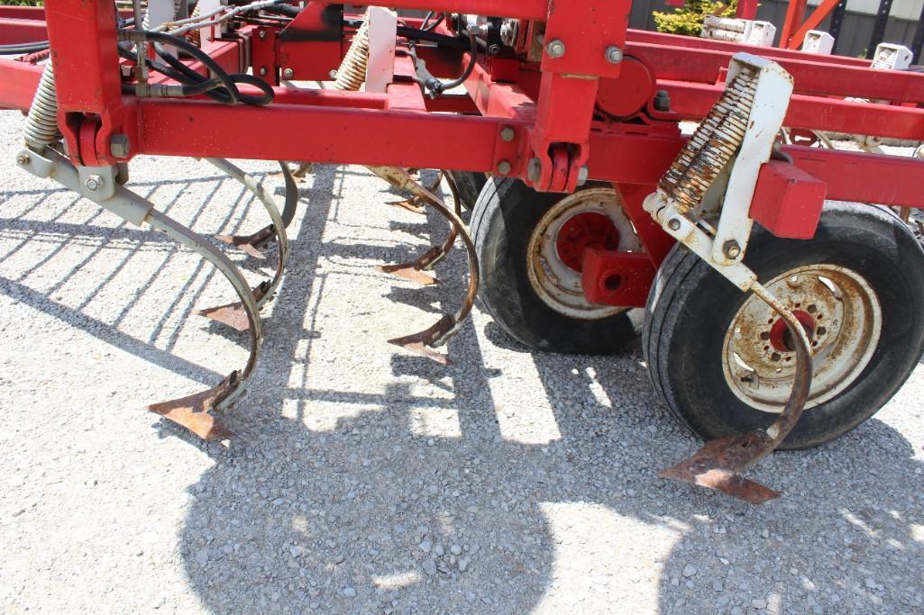 Wil-Rich 28' field cultivator