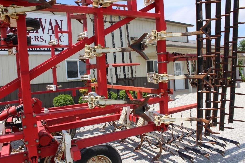 Wil-Rich 28' field cultivator
