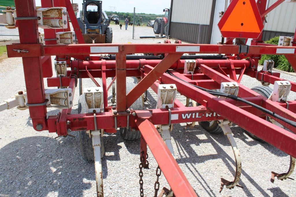 Wil-Rich 28' field cultivator
