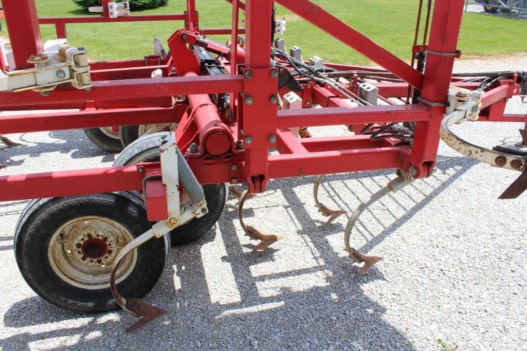 Wil-Rich 28' field cultivator