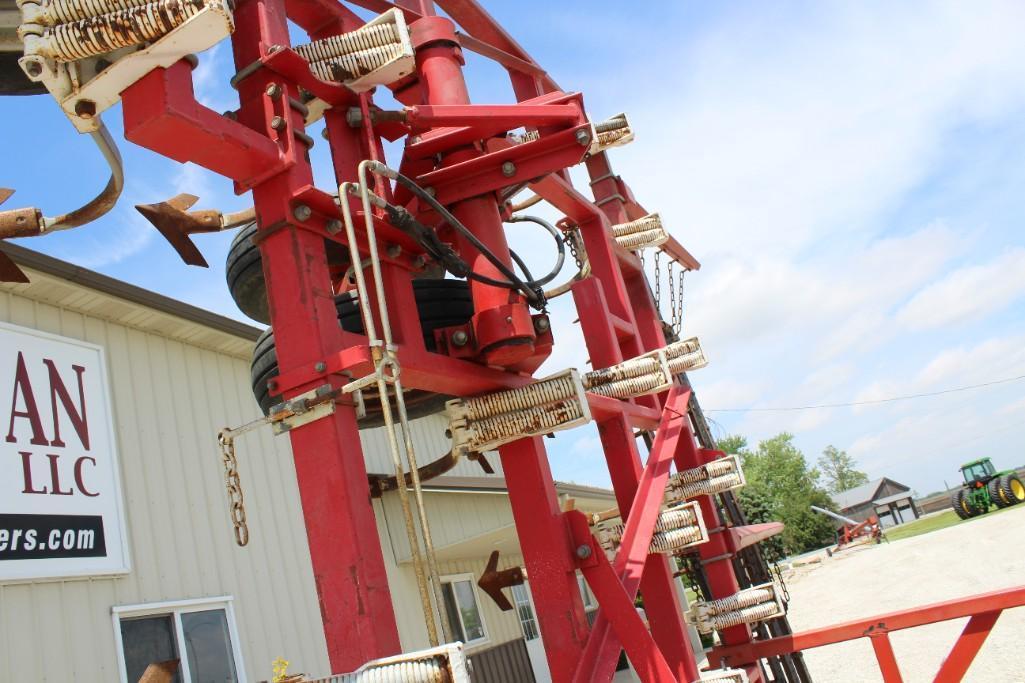 Wil-Rich 28' field cultivator