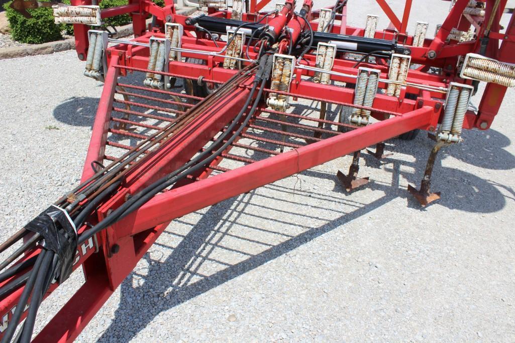 Wil-Rich 28' field cultivator