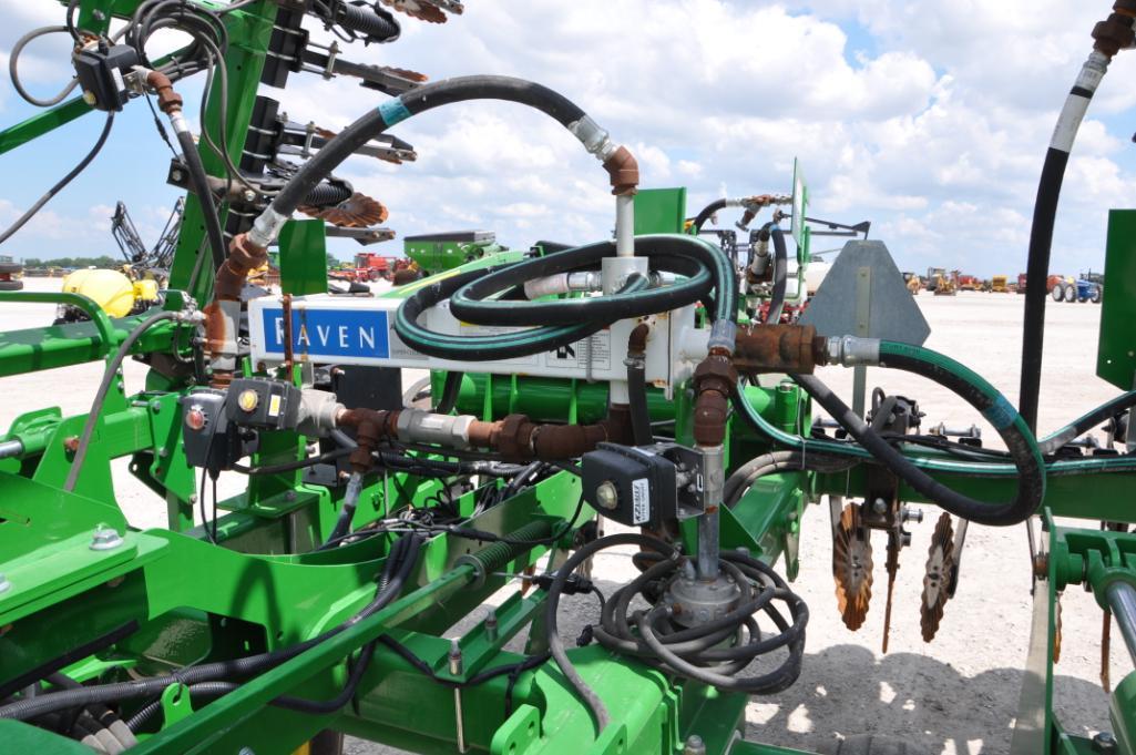 2013 John Deere 2510C 13-knife NH3 applicator applicator