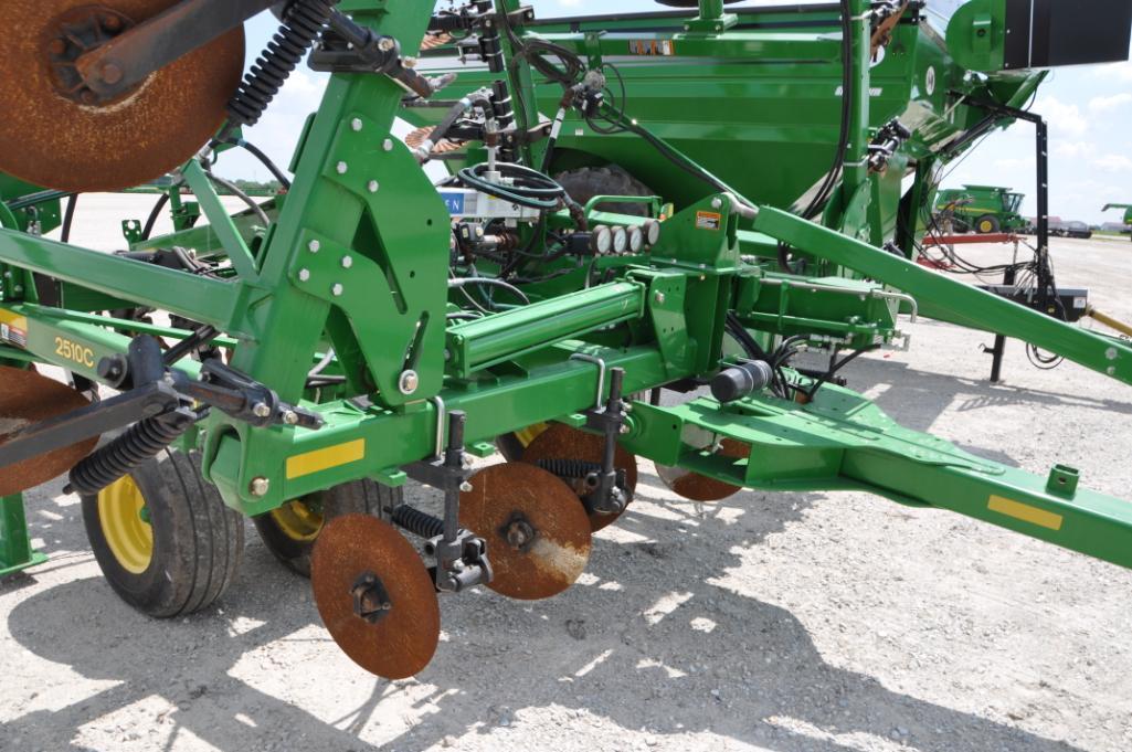 2013 John Deere 2510C 13-knife NH3 applicator applicator