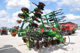 2013 John Deere 2510C 13-knife NH3 applicator applicator