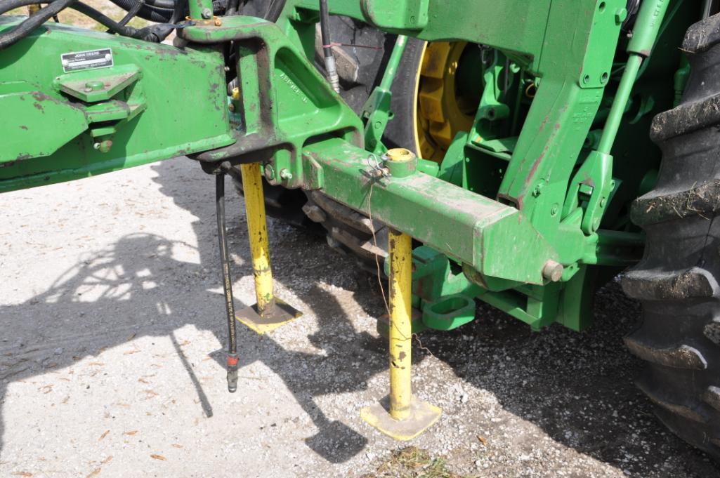 John Deere 7200 16 row 30" planter