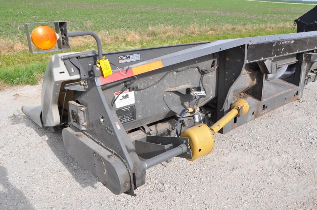 2010 AGCO 3000 6 row 30" corn head