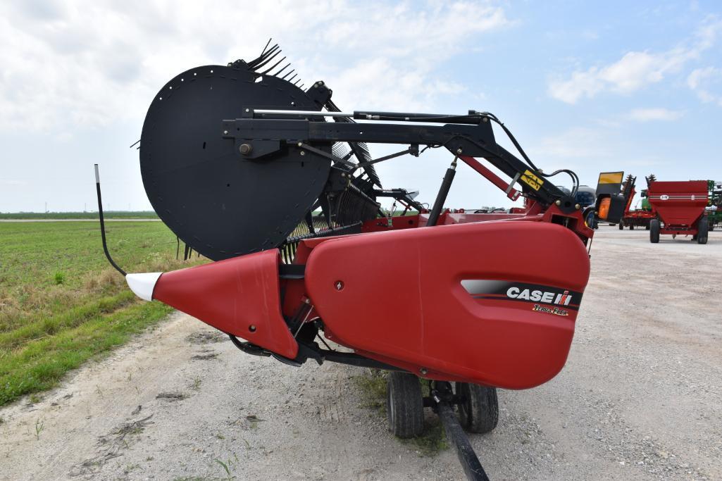 2015 Case-IH 3162 30' TerraFlex flex draper head
