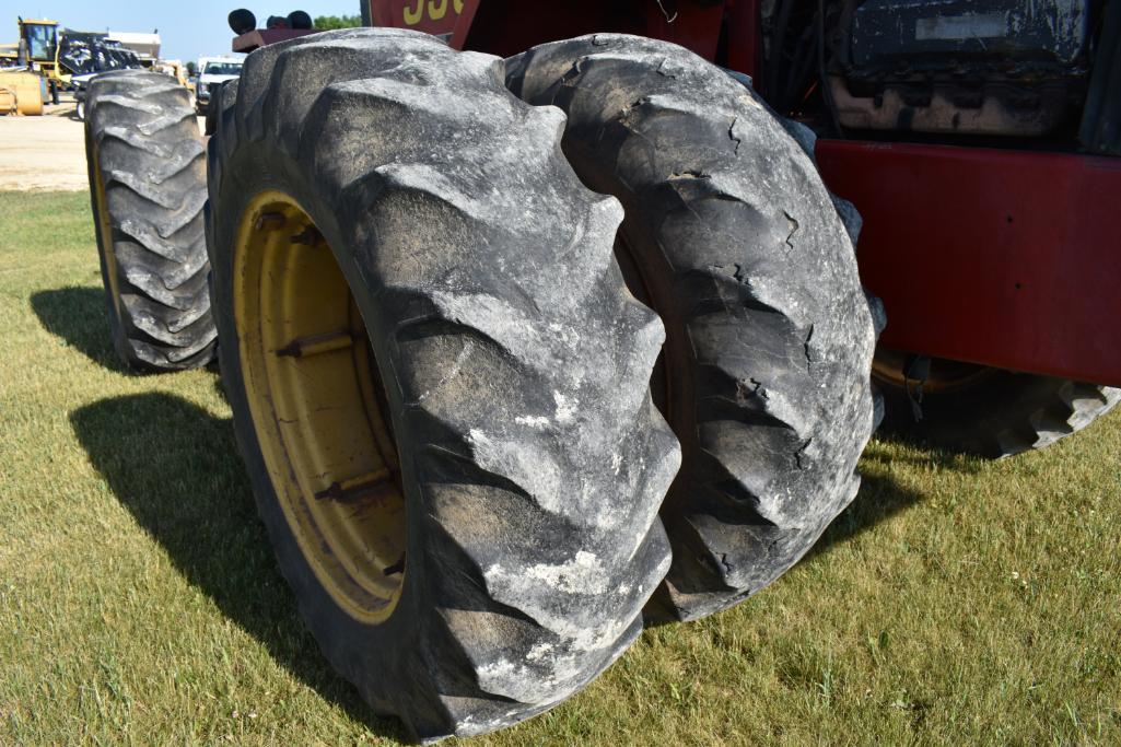 Versatile 555 4wd tractor
