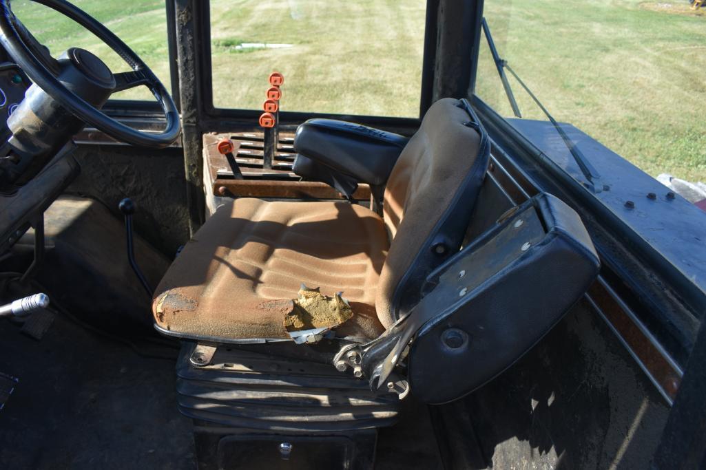 Versatile 555 4wd tractor