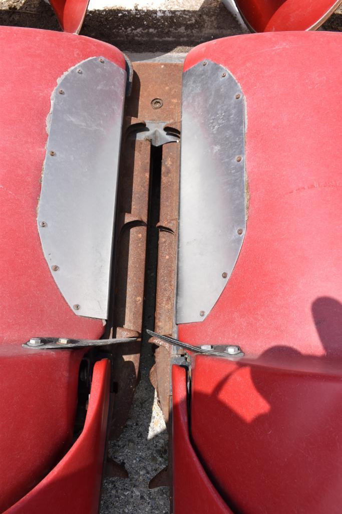 Case-IH 3408 8 row 30" corn head
