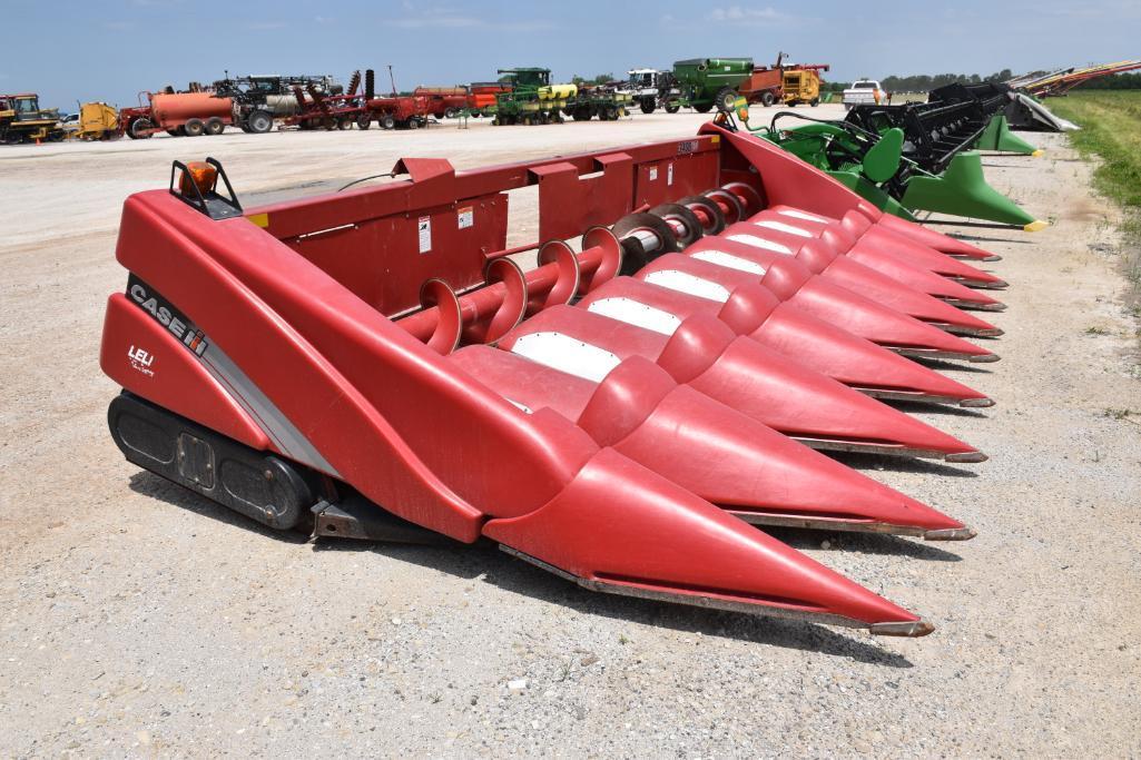 Case-IH 3408 8 row 30" corn head