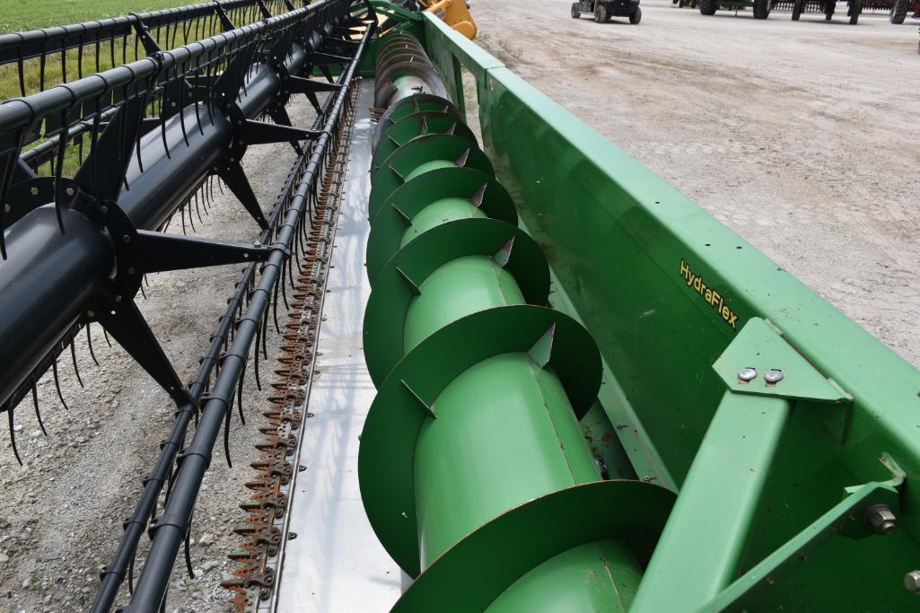 2010 John Deere 635F 35' grain platform