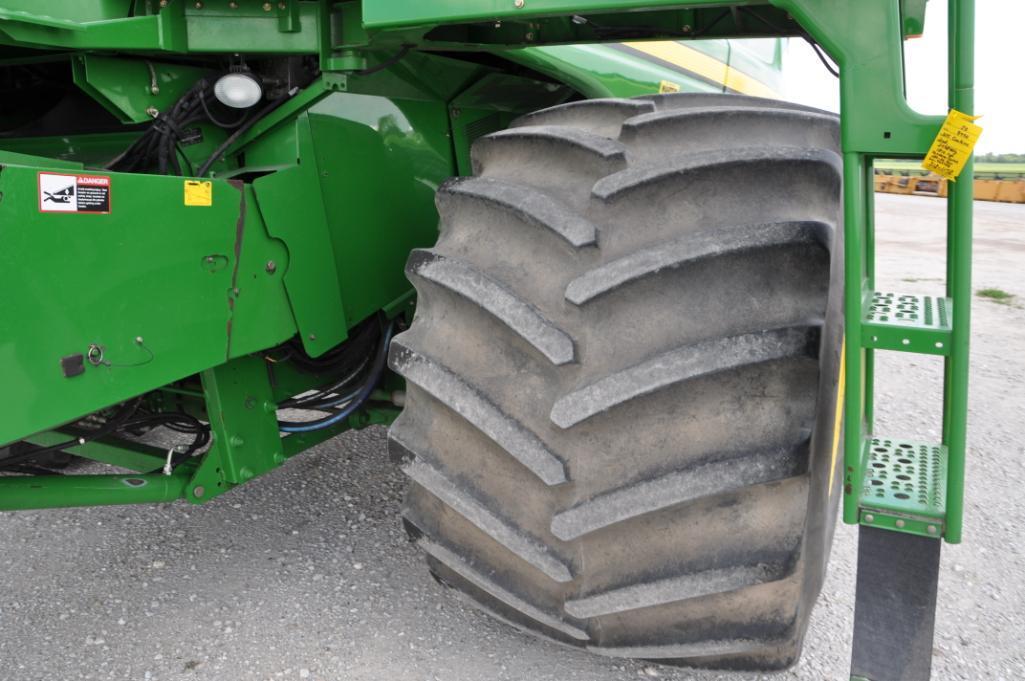 2008 John Deere 9770 STS 2wd combine