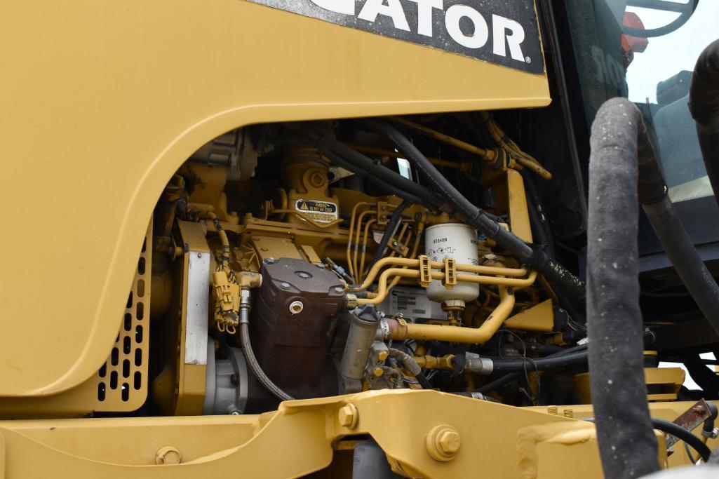 2002 AgChem RoGator 1254 self-propelled sprayer