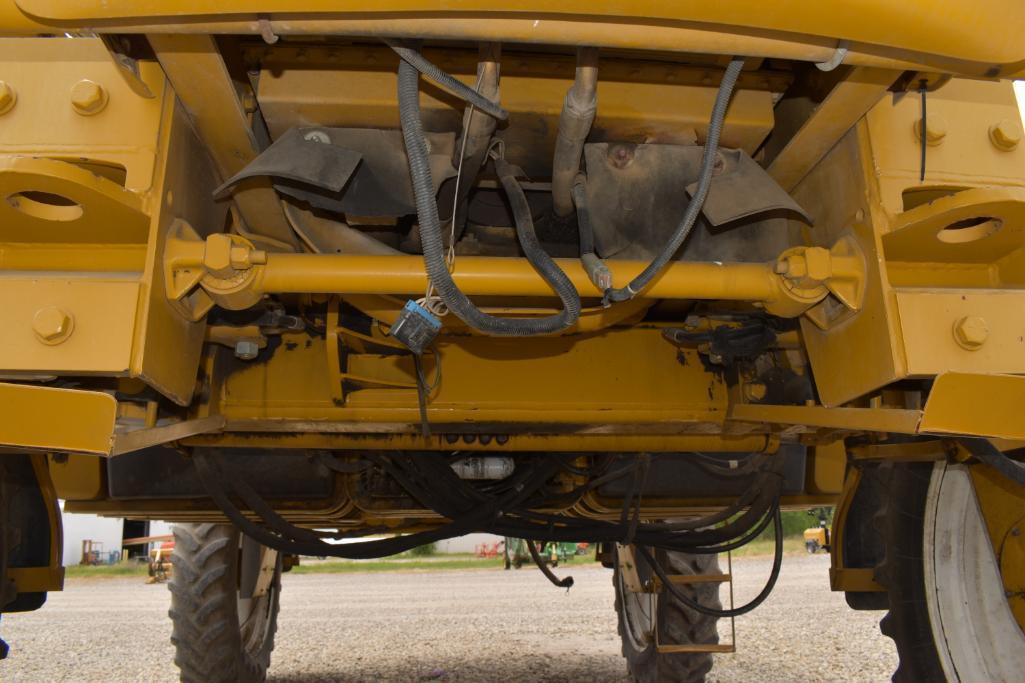 2002 AgChem RoGator 1254 self-propelled sprayer