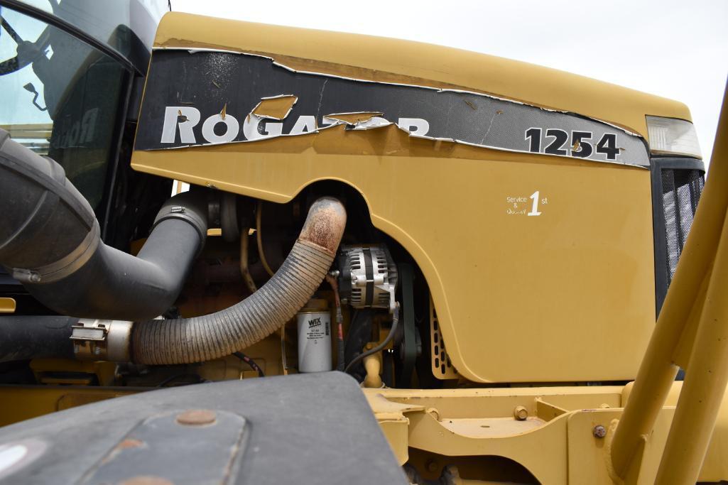 2002 AgChem RoGator 1254 self-propelled sprayer