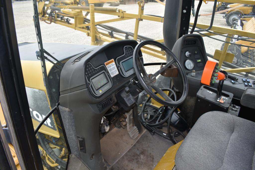 2002 AgChem RoGator 1254 self-propelled sprayer