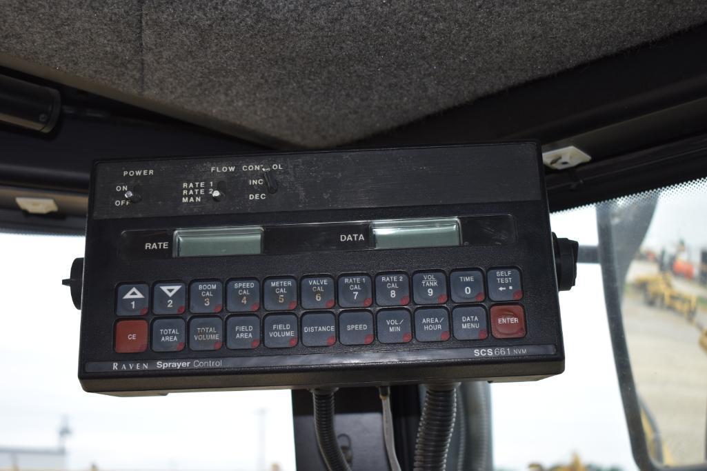 2002 AgChem RoGator 1254 self-propelled sprayer