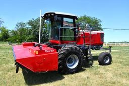 Massey Ferguson 9860 self-propelled mower conditioner