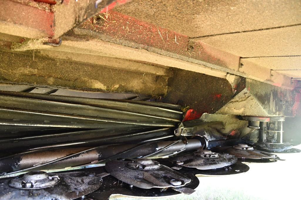 Massey Ferguson 9860 self-propelled mower conditioner