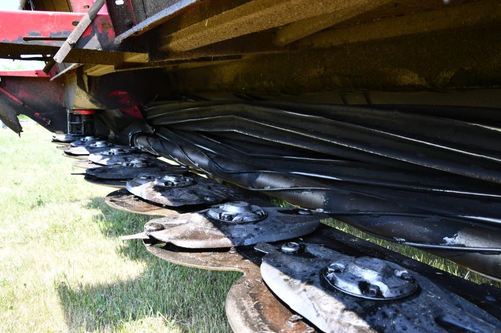 Massey Ferguson 9860 self-propelled mower conditioner