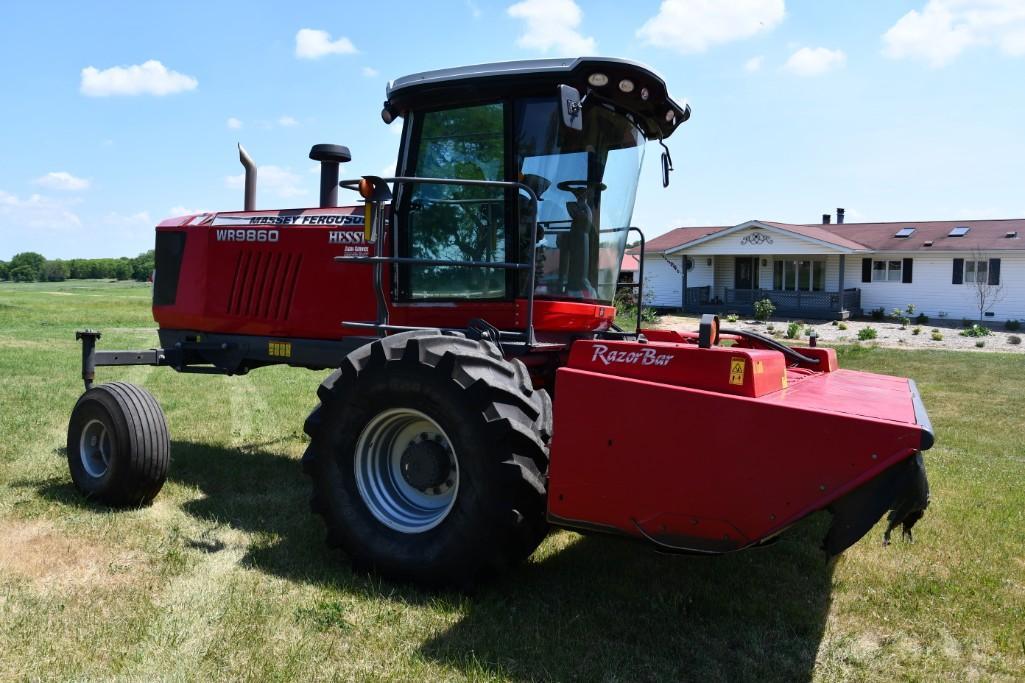 Massey Ferguson 9860 self-propelled mower conditioner