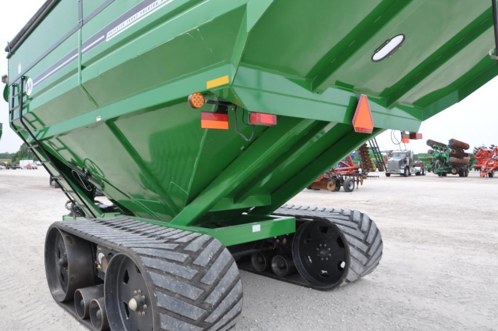 2015 J&M 1110 grain cart