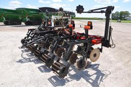Case-IH 2500 6 shank 3-pt. strip till bar