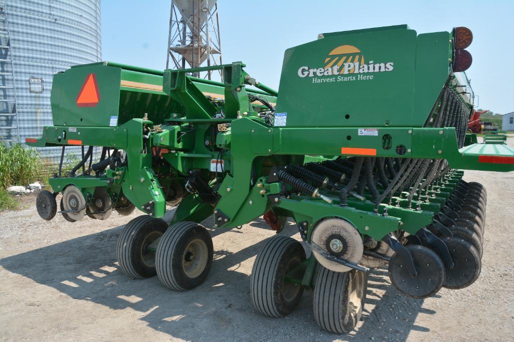 Great Plains 2S-2600-4275 26' front fold grain drill