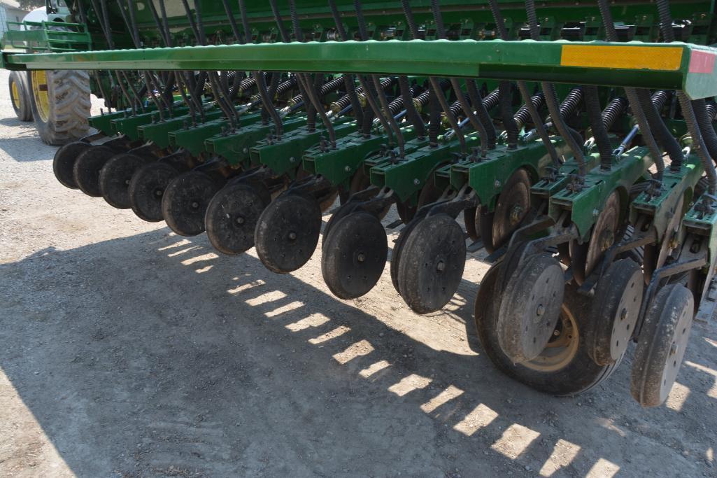 Great Plains 2S-2600-4275 26' front fold grain drill