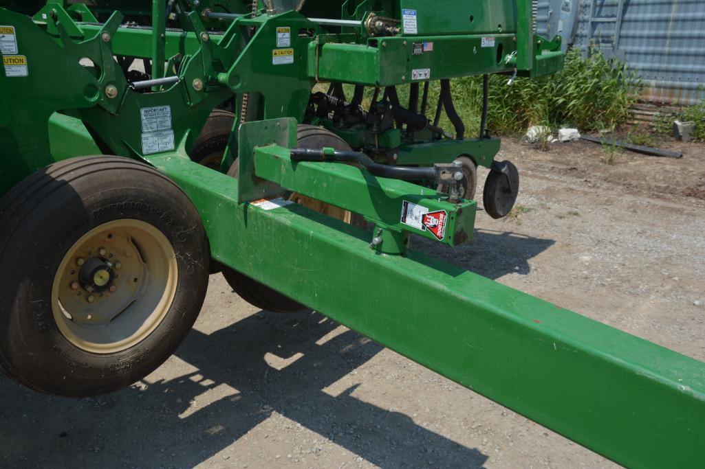 Great Plains 2S-2600-4275 26' front fold grain drill