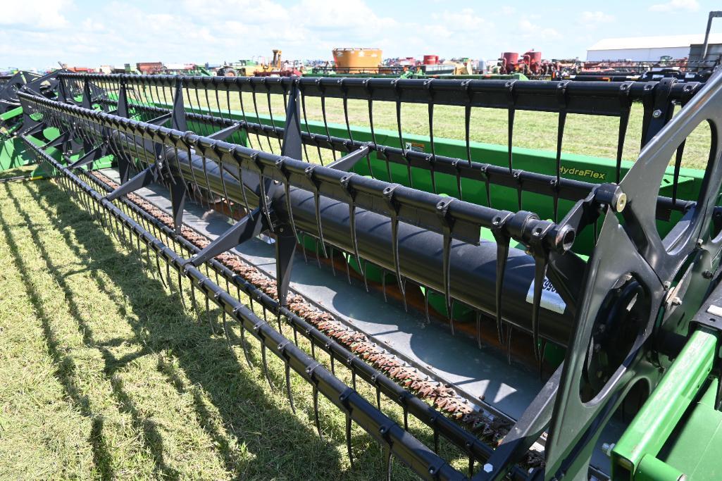2013 John Deere 625F 25' HydraFlex platform