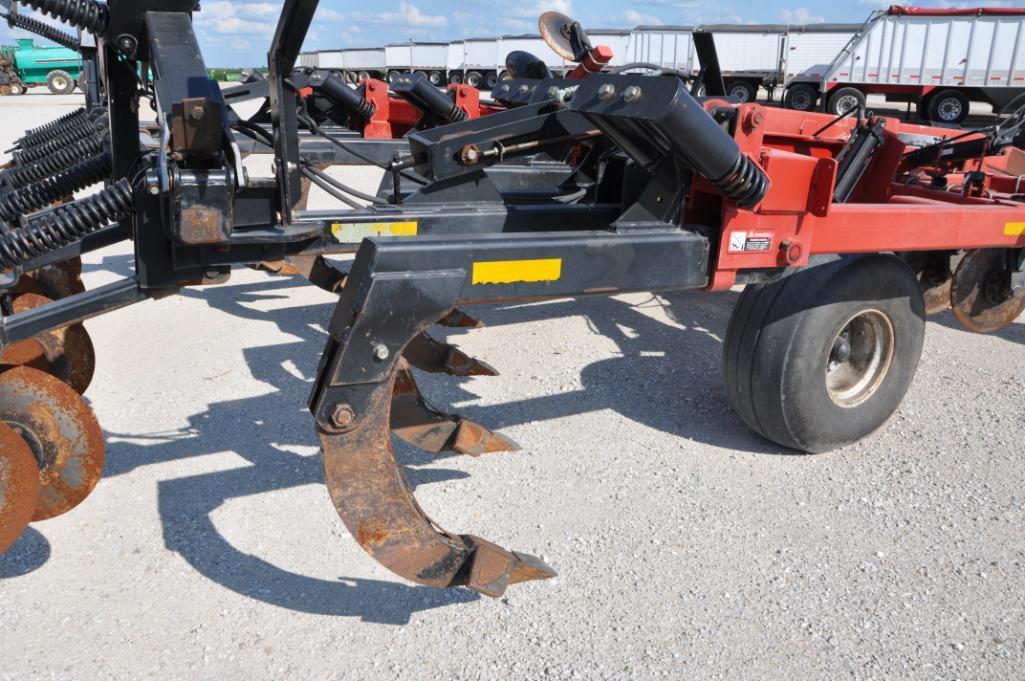 Case-IH 730B 7 shank disc ripper