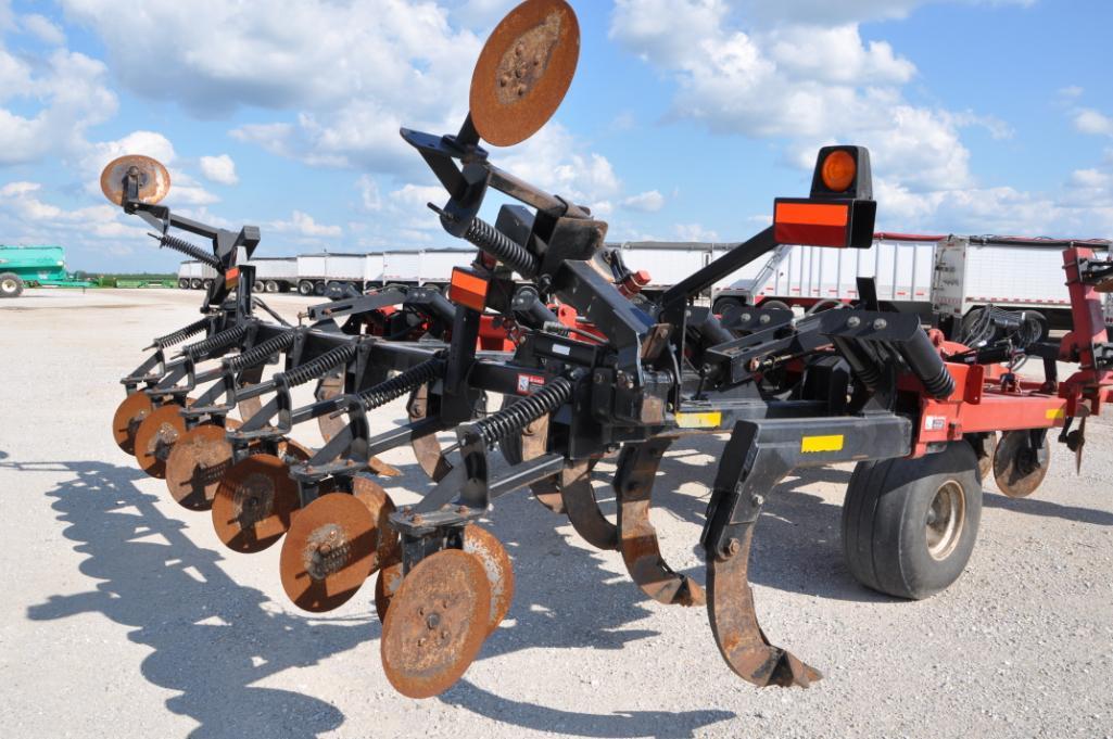 Case-IH 730B 7 shank disc ripper