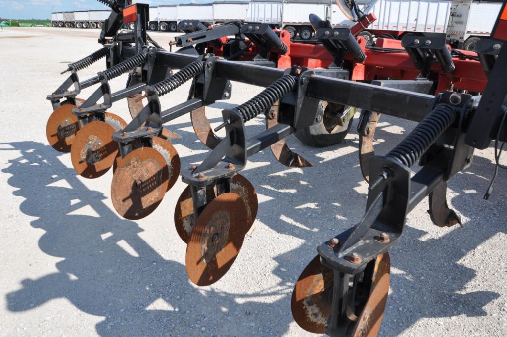 Case-IH 730B 7 shank disc ripper