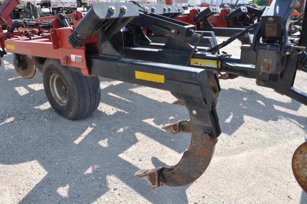 Case-IH 730B 7 shank disc ripper