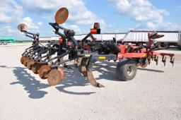 Case-IH 730B 7 shank disc ripper