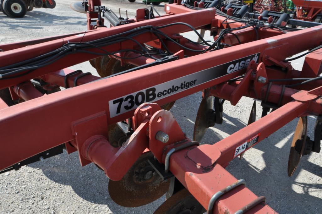 Case-IH 730B 7 shank disc ripper