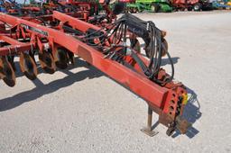 Case-IH 730B 7 shank disc ripper