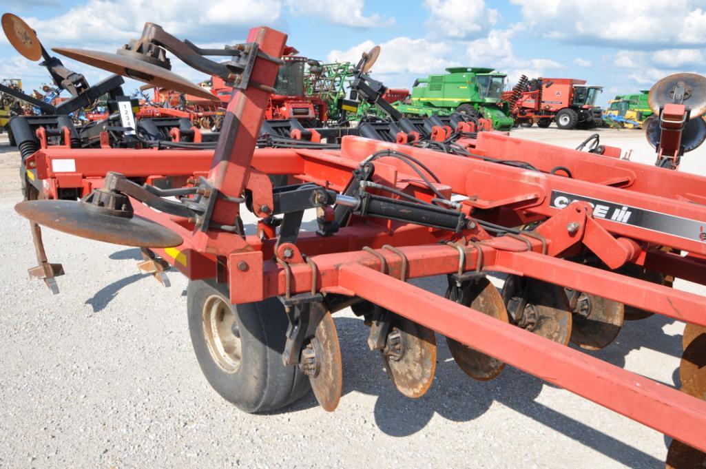 Case-IH 730B 7 shank disc ripper
