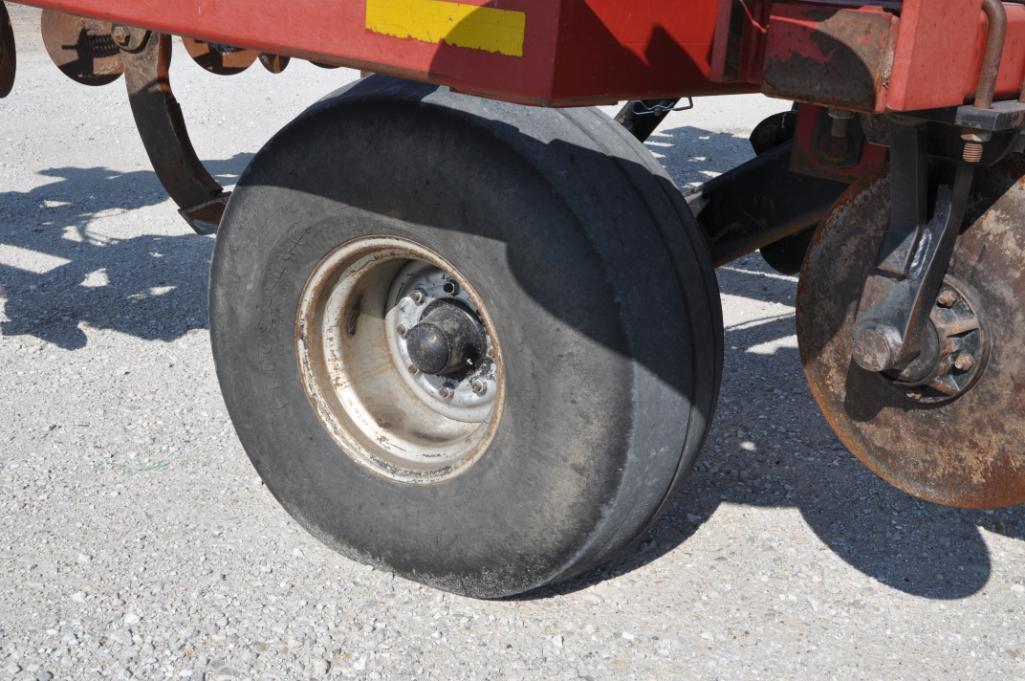 Case-IH 730B 7 shank disc ripper