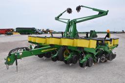 2013 John Deere 1760 12 row 30" planter